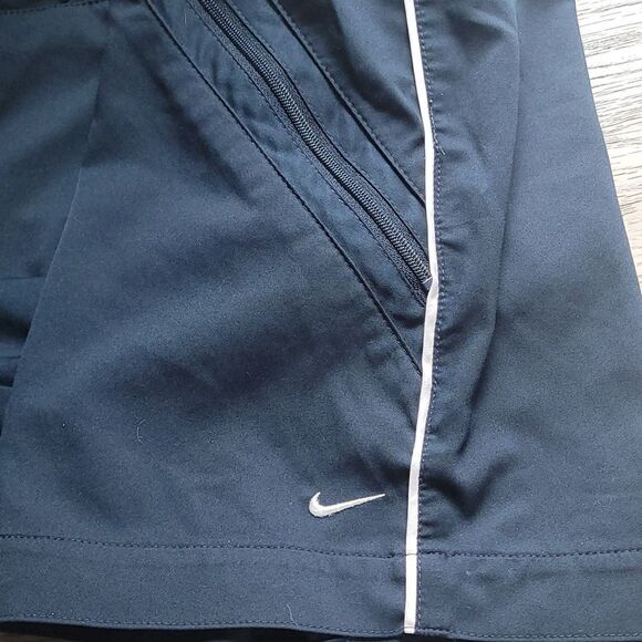 Rare Nike navy shorts - Picture 6 of 7